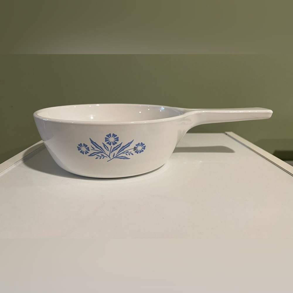 Vintage corning ware saucepan, Blue corn flower pattern 1 pint